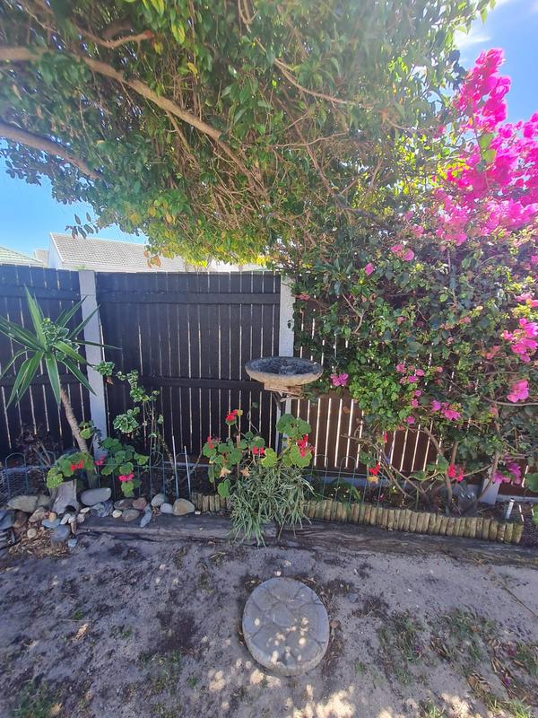 2 Bedroom Property for Sale in Parklands Western Cape